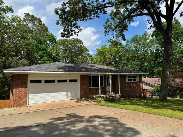 1607 Grove Hill Road, North Little Rock, AR 72116