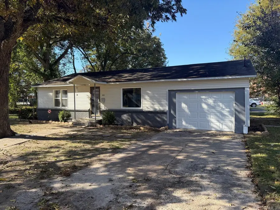 220 Wright Street, Lonoke, AR 72086 - Image #2