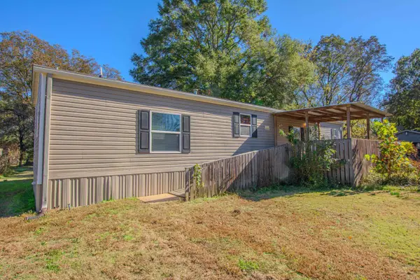 420 Freda Rd, North Little Rock, AR 72117