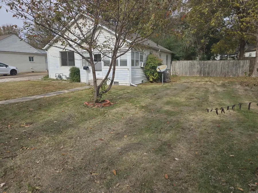 807 W Thompson Street, Paragould, AR 72450 - Image #3