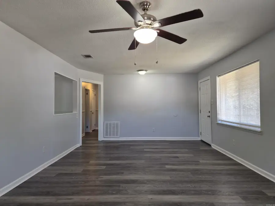 2002 Bobbitt Ln, Sherwood, AR 72120 - Image #2