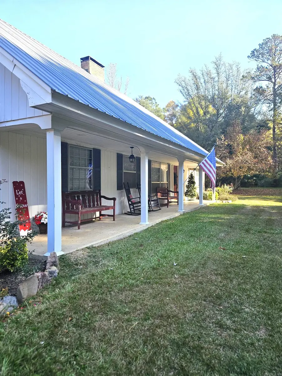 212 Young Road, Nashville, AR 71852 - Image #2