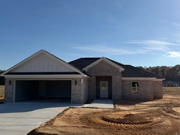 1041 Duke Drive, Bauxite, AR 72011