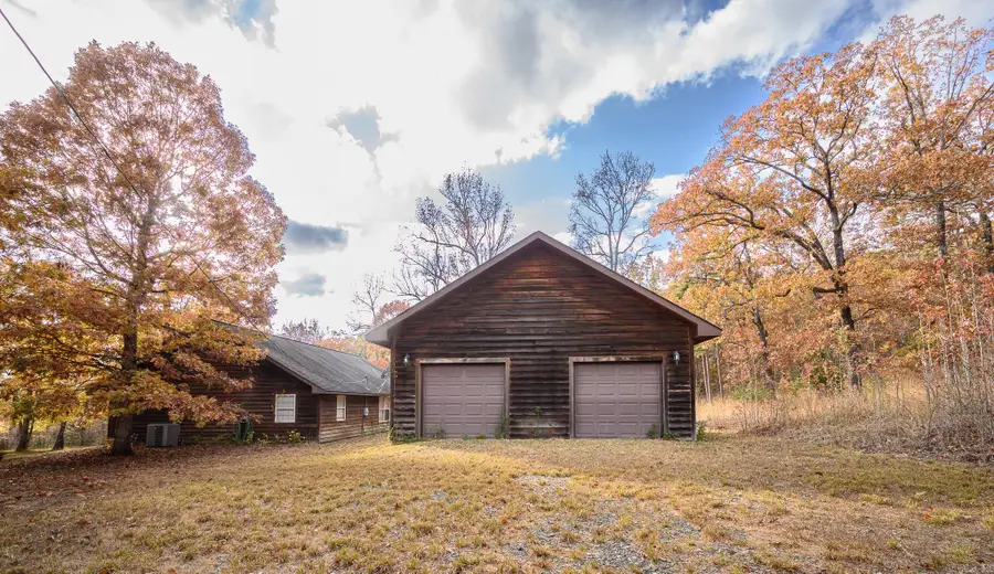 211 Simolin Lane, Mena, AR 71953 - Image #2