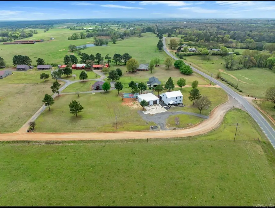 104 Staggs Drive, Nashville, AR 71852 - Image #3