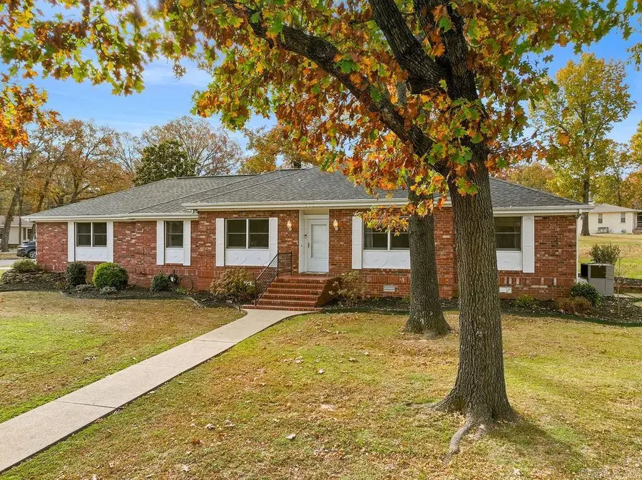 119 N Kingswood Drive, Mountain Home, AR 72653 - Image #2