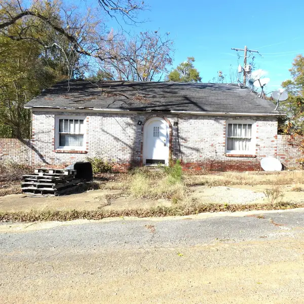 103 5th Street, Rison, AR 71665