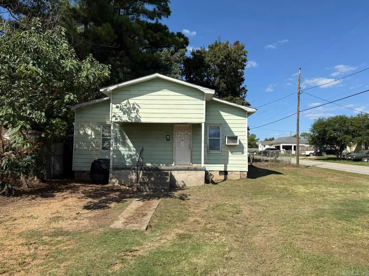 601 W Thompson St, Paragould, AR 72450 - Image #1