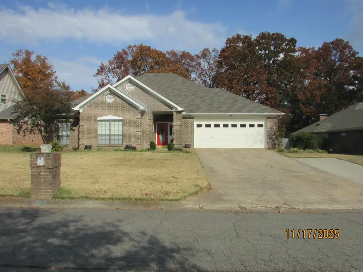 6 Winona Dr, Maumelle, AR 72113 - Image #1
