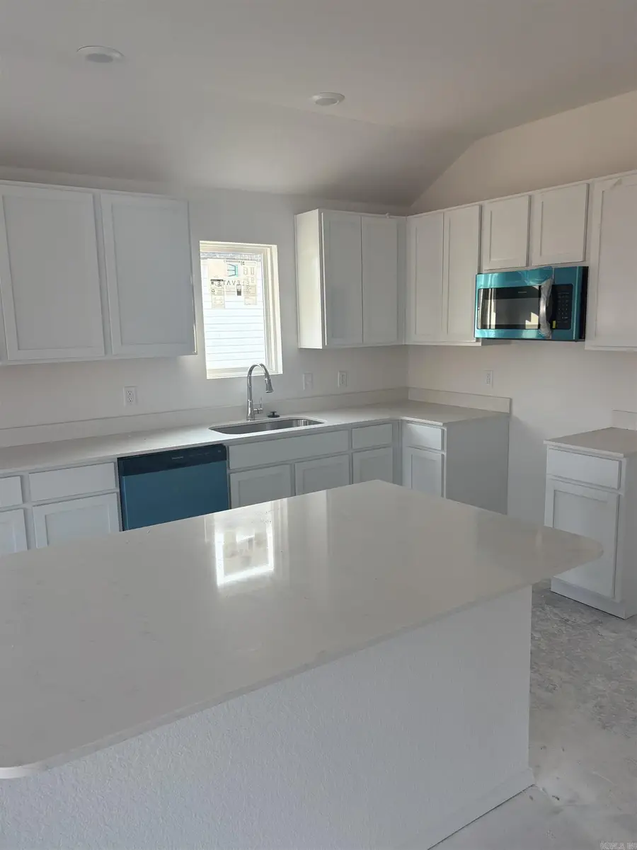 30 Hearthstone Trail, Vilonia, AR 72173 - Image #2