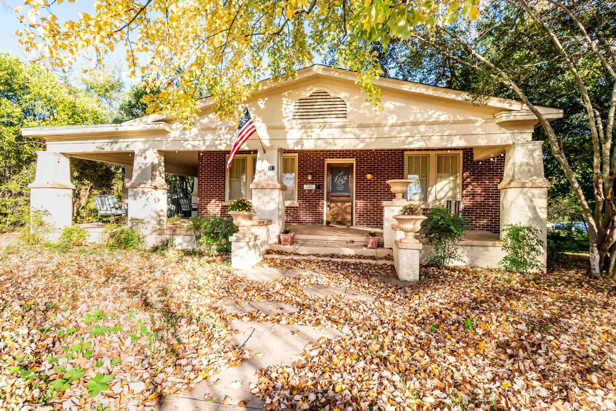 317 N Jackson Ave, El Dorado, AR 71730 - Image #1