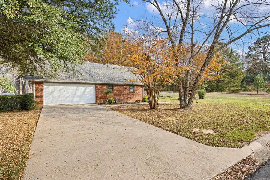 201 Meadow Lynn Drive, Morrilton, AR 72110 - Image #3