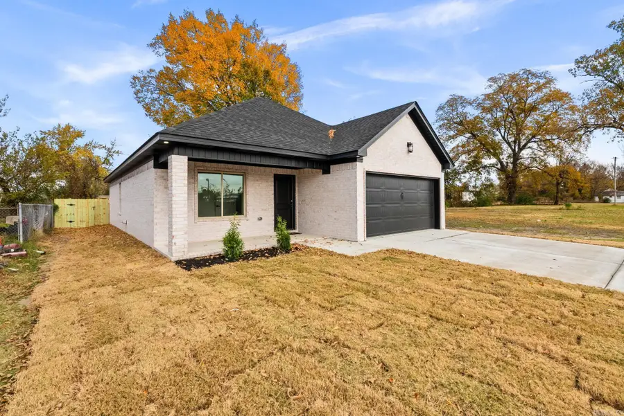 1705 E 2nd Street, North Little Rock, AR 72114 - Image #2