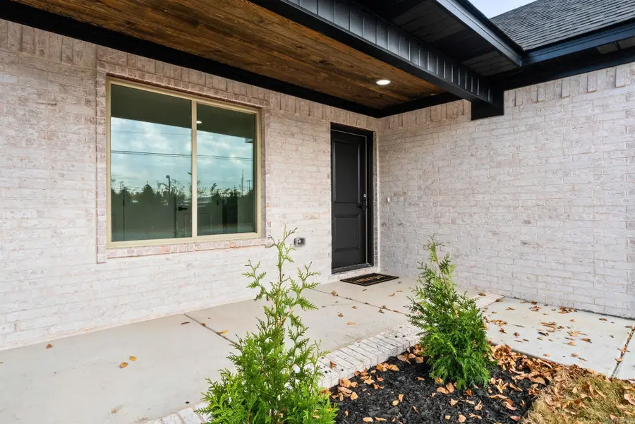 1705 E 2nd Street, North Little Rock, AR 72114 - Image #3