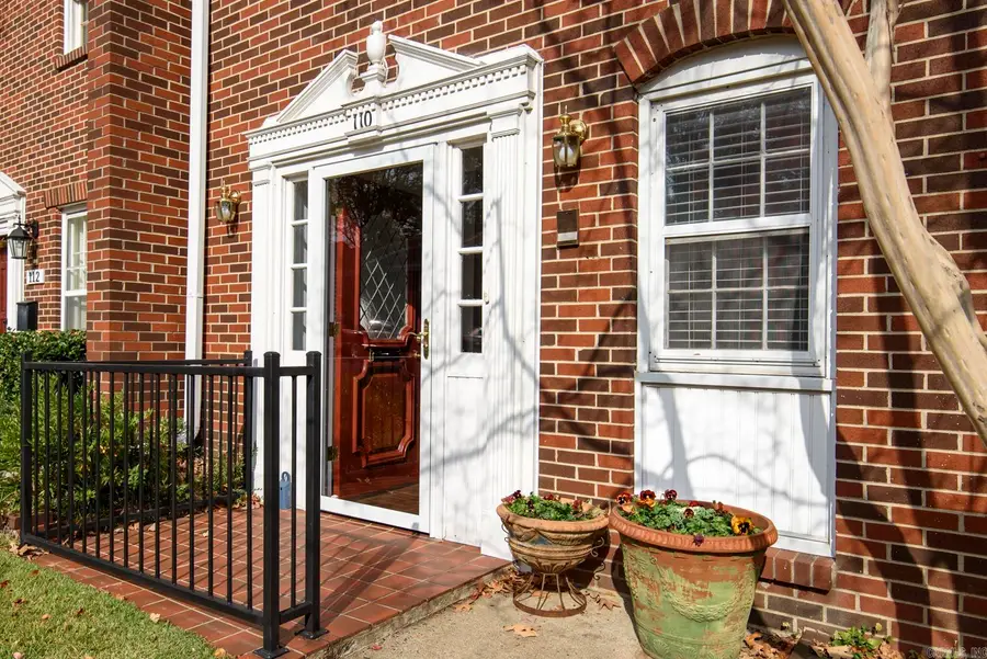 110 Cambridge Place, Little Rock, AR 72227 - Image #2