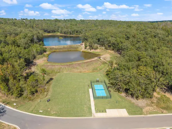 15216 Matterhorn Loop Lane, Maumelle, AR 72113