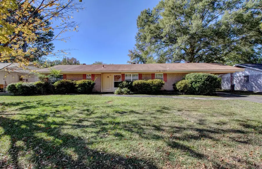 1307 Hillcrest, Conway, AR 72034 - Image #2