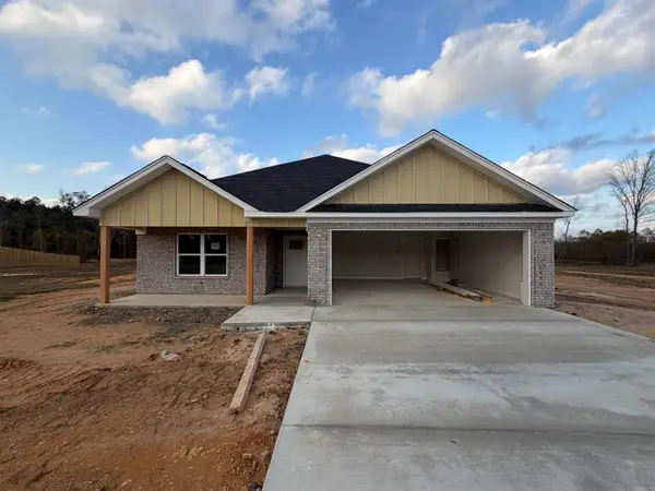 1024 Duke Drive, Bauxite, AR 72011