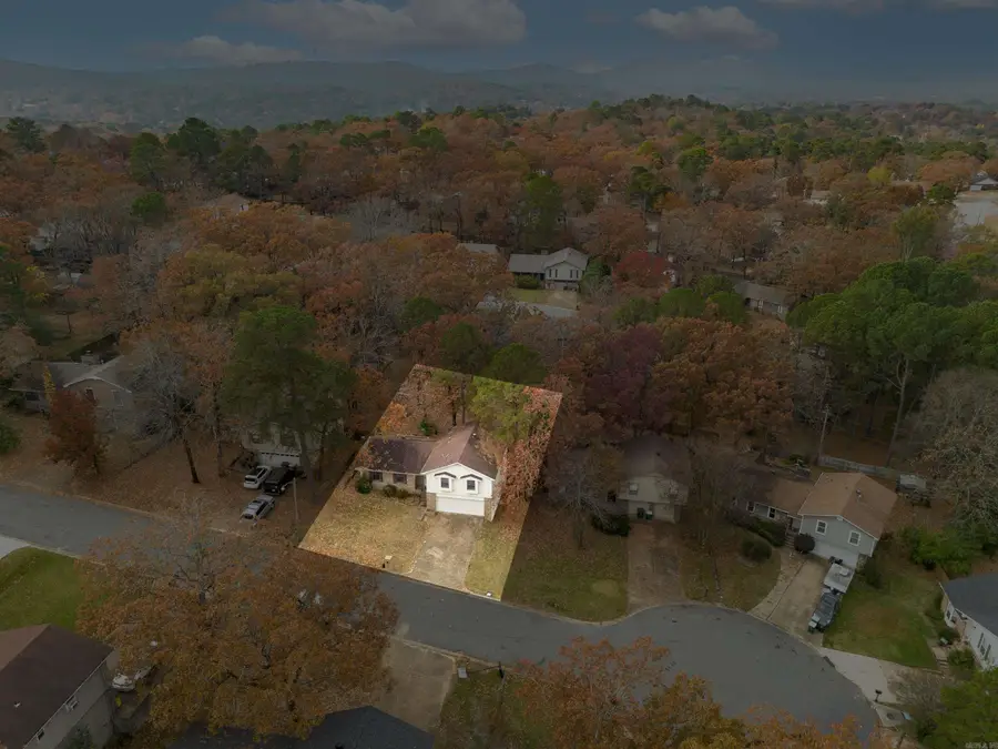 16 Emerald Court, Little Rock, AR 72212 - Image #2