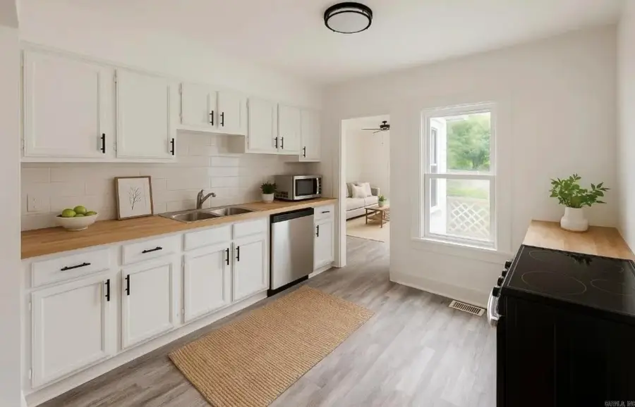 8200 W 34th Street, Little Rock, AR 72204 - #2