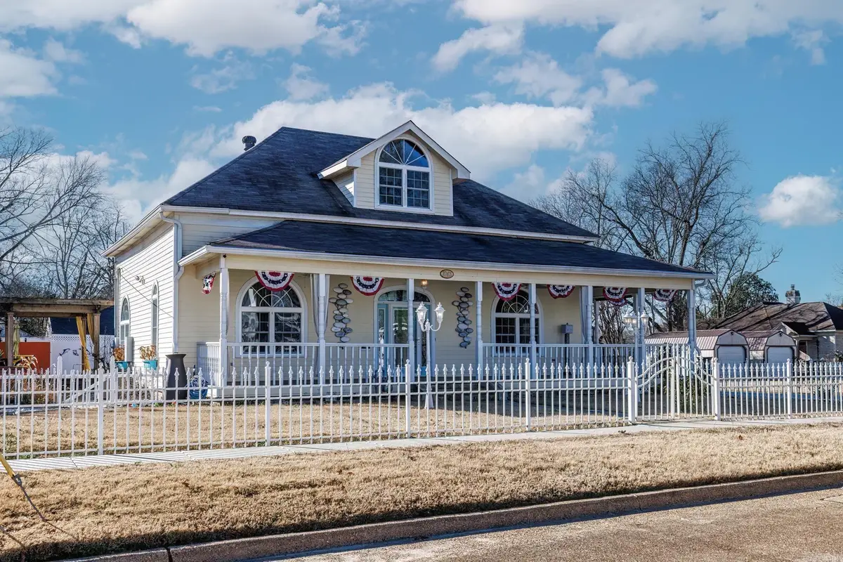 1043 Clinton Street, Arkadelphia, AR 71923 - #1