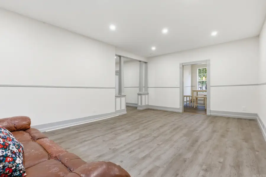 628 E 2nd St Street, Stuttgart, AR 72160 - Image #2