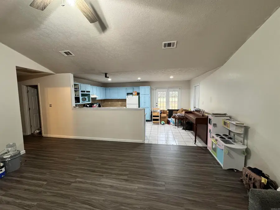 907 Shannon Street, Bald Knob, AR 72010 - Image #3