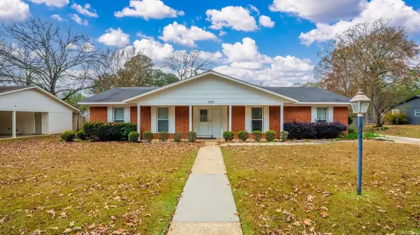 1205 Salem, Conway, AR 72034