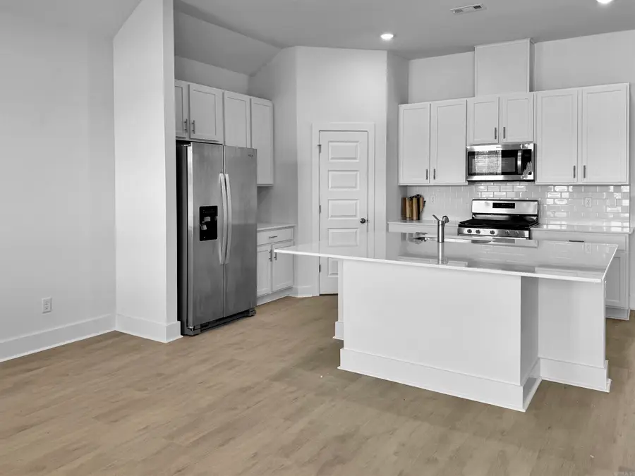 414 Cain Trail, Maumelle, AR 72113 - Image #3