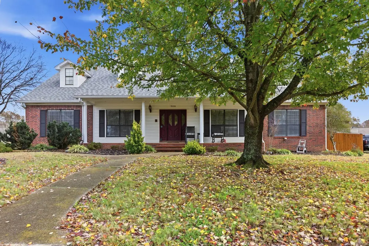 208 Summerfield Dr., Bryant, AR 72022 - Image #1