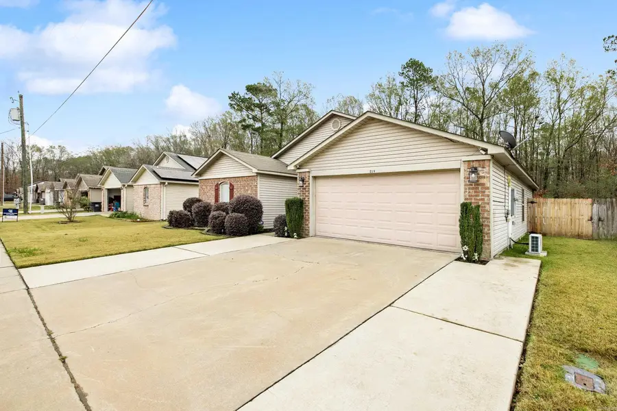 219 Iris Street, Haskell, AR 72015 - Image #2