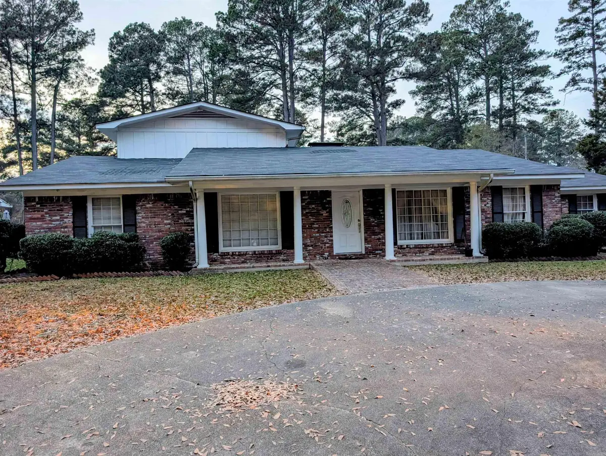 128 Elaine, Camden, AR 71701 - Image #1