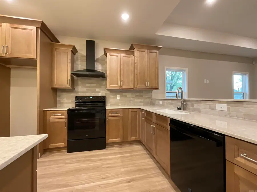 1019 N Jeff Davis Avenue, Jacksonville, AR 72076 - Image #2