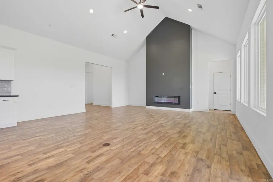 7452 Northwood Dr, Benton, AR 72019 - Image #2