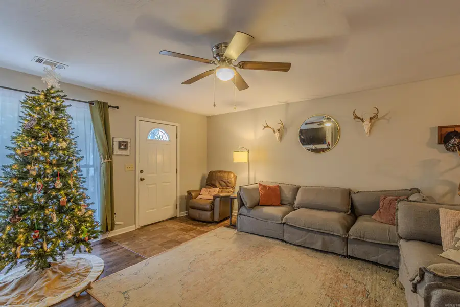 391 Lois Lane, Paragould, AR 72450 - Image #2