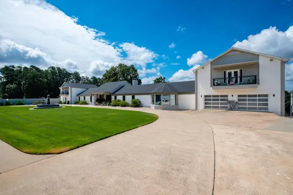 4 Robinwood Drive, Little Rock, AR 72227