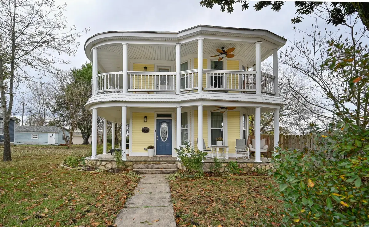 604 Tenth St., Mena, AR 71953 - Image #1