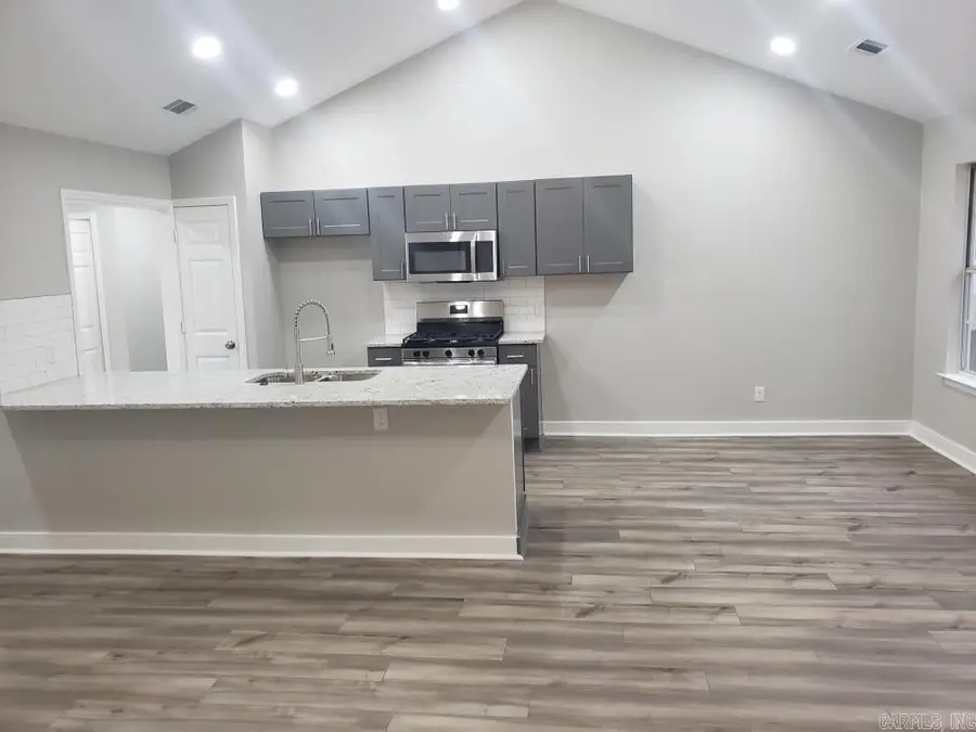 7 Connolly Ct, Little Rock, AR 72210 - Image #3