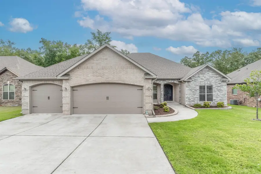 66 Oakbrooke Drive, Sherwood, AR 72120 - Image #2