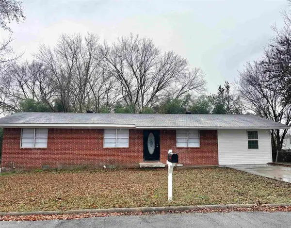 805 W Elm Street, Morrilton, AR 72110