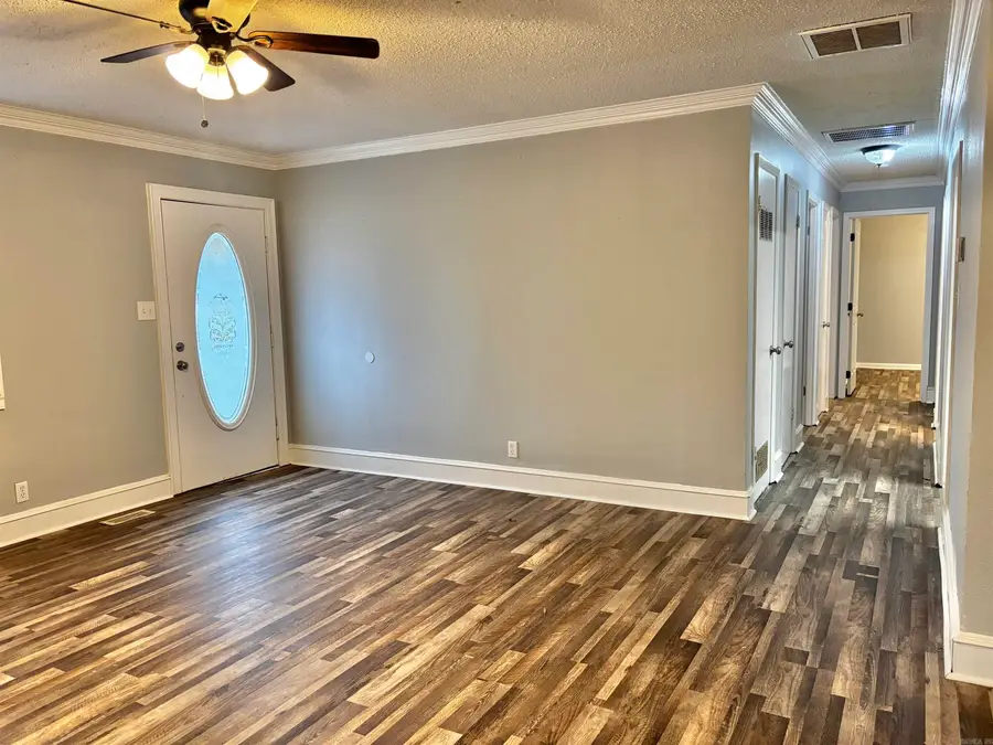 805 W Elm Street, Morrilton, AR 72110 - Image #2