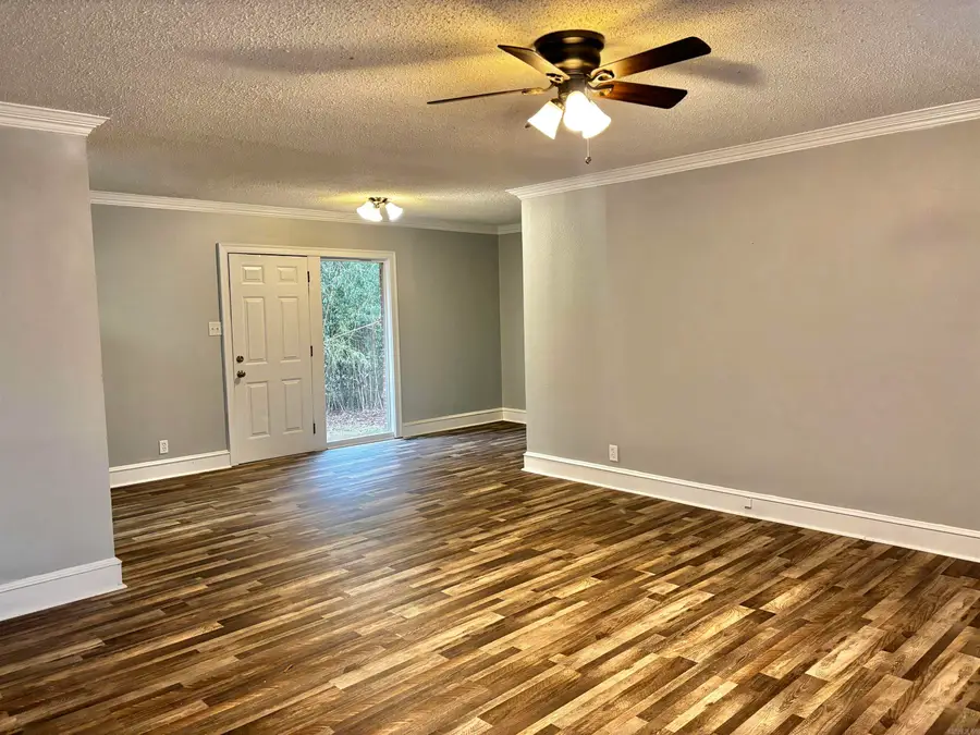 805 W Elm Street, Morrilton, AR 72110 - Image #3