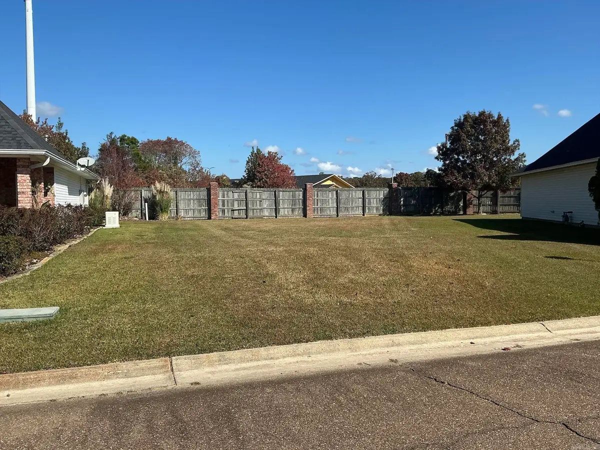 205 Stonegate, Crossett, AR 71635 - Image #1