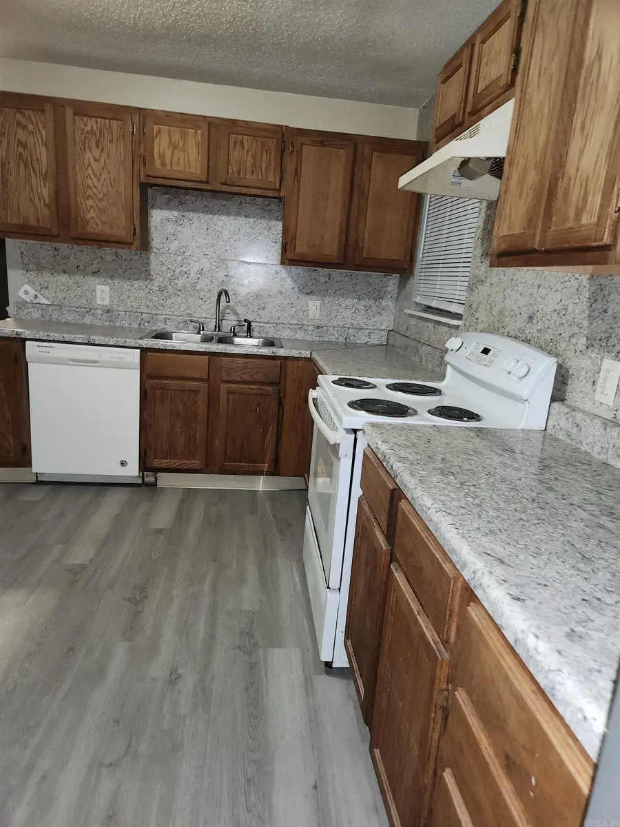 908 Greenlea Drive, North Little Rock, AR 72117 - Image #3