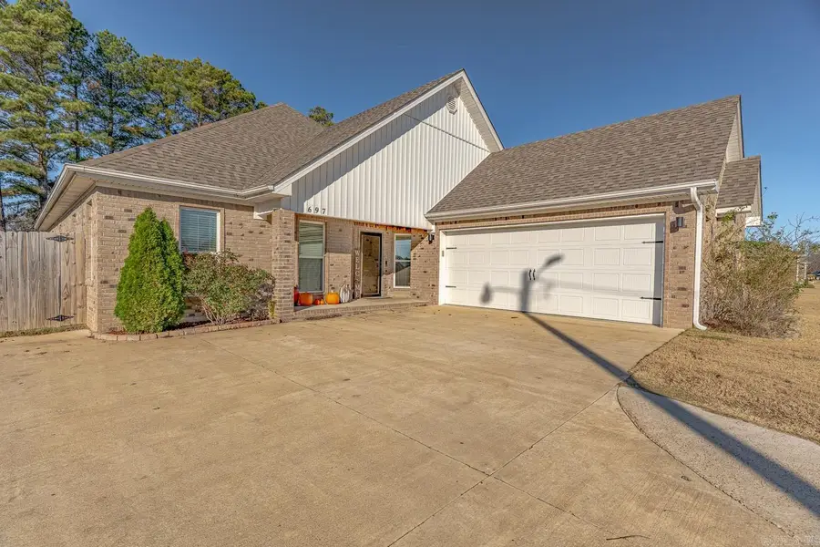 697 Old Bridger Road, Jonesboro, AR 72401 - #2