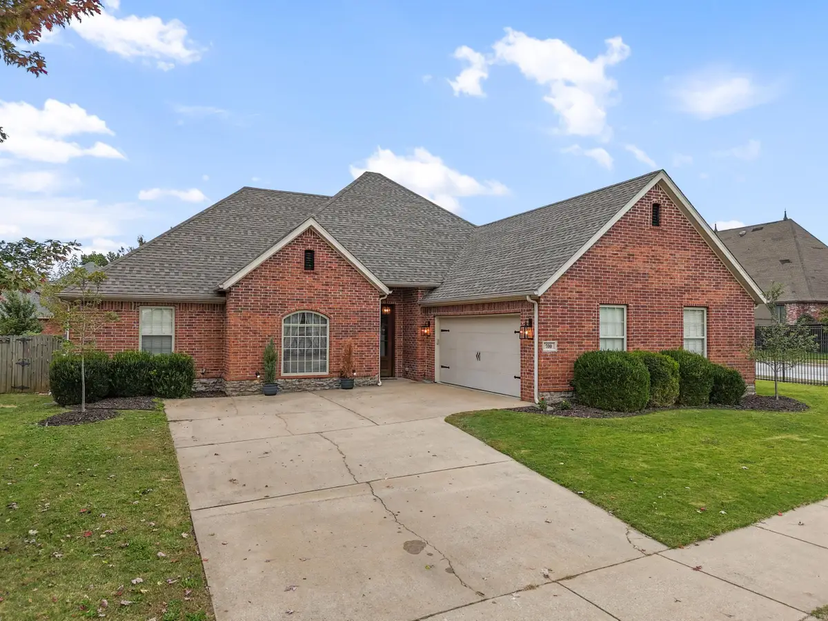 700 Sw Sterling, Bentonville, AR 72712 - Image #1
