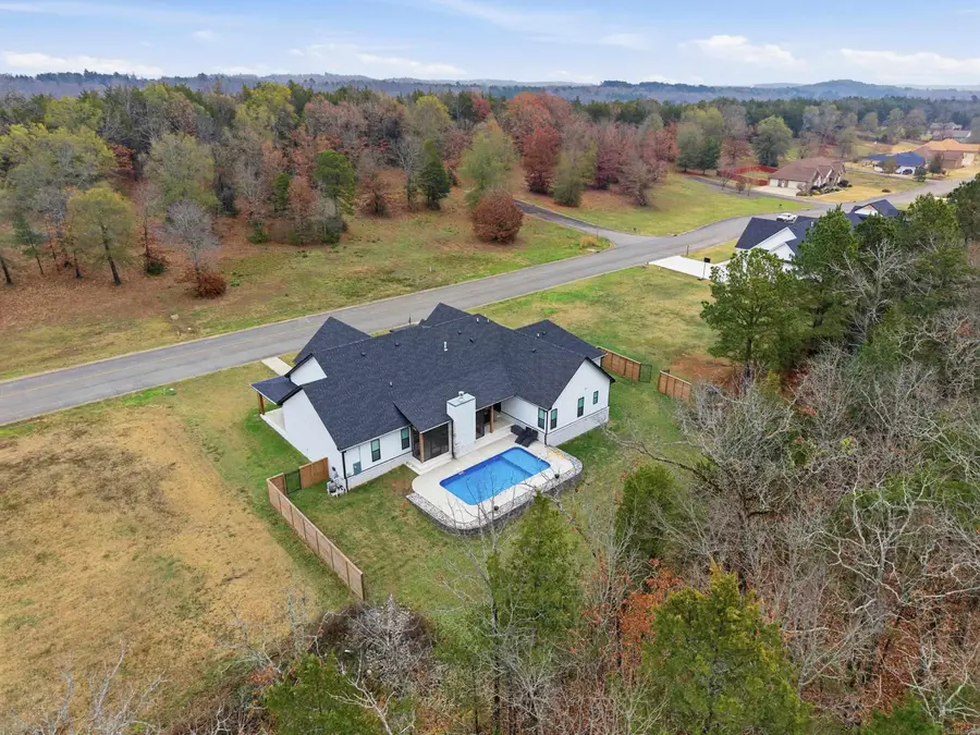 1708 E Holloway St, Morrilton, AR 72110 - Image #2