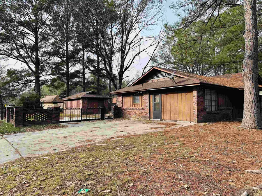 1916 Sunset Cove, Pine Bluff, AR 71603 - Image #2