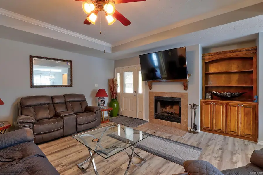 506 E Greenfield Drive, Wake Village, TX 75510 - Image #3