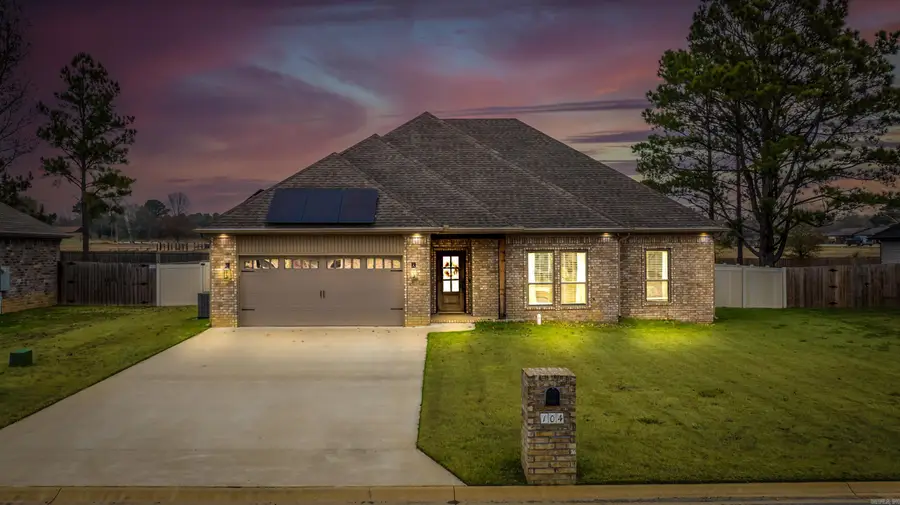 104 Hayden Dr, Beebe, AR 72012 - Image #2